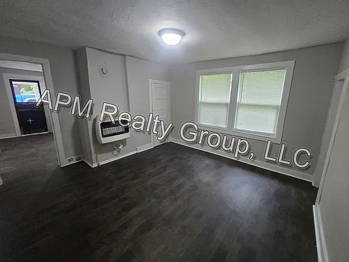 1215 King St Photo 1