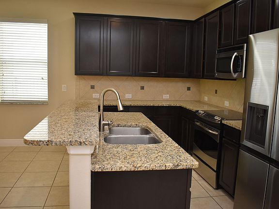 2nd image of 5060 Creekside Park Ave