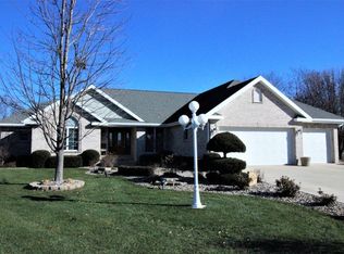 427 Daniel Ct, Clifton, IL 60927