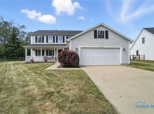 1124 Raven Rd, Bowling Green, OH 43402