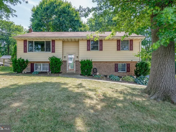 779 Holly Tree Rd, Manheim, PA 17545
