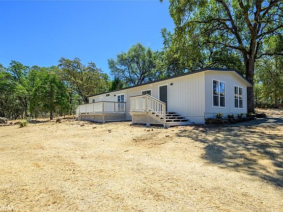2nd image of 6821 Woodstock Ln