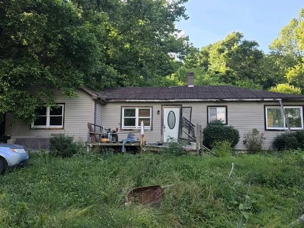 686 Cliff Alum Rd, Chillicothe, OH 45601