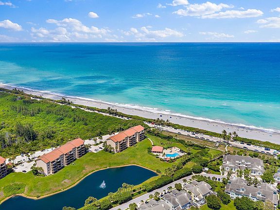 4th image of 401 Ocean Bluffs Blvd APT 402