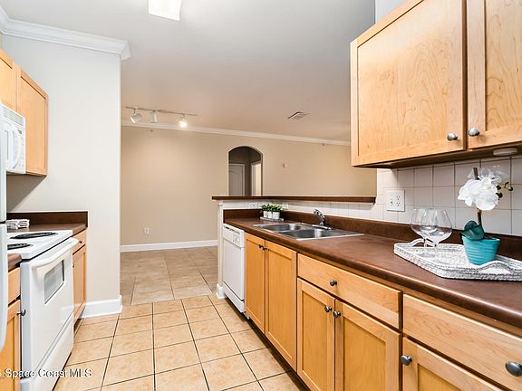3rd image of 6460 Borasco Dr APT 3901