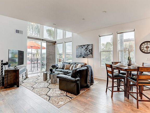 4th image of 7810 Civita Blvd