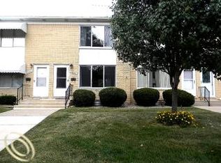 50130 Helfer Blvd, Wixom, MI 48393