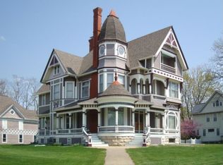 401 E Burlington Ave, Fairfield, IA 52556