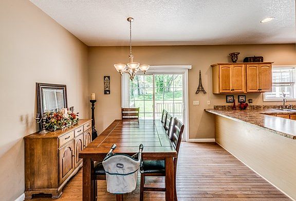 4th image of 3901 Olyvia Ct