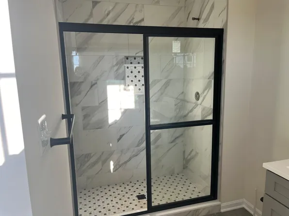 (undisclosed Address), Mount Airy, MD 21771