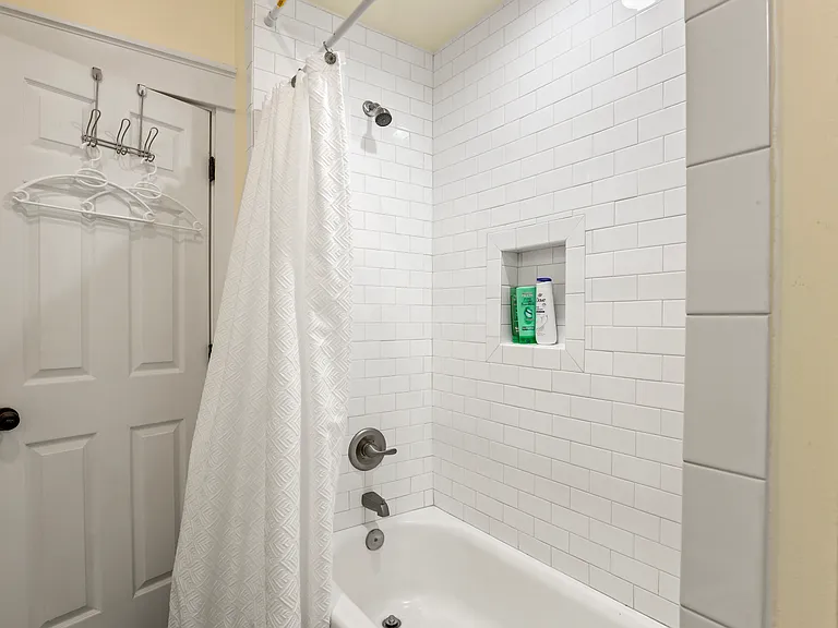 Guest Bath 2