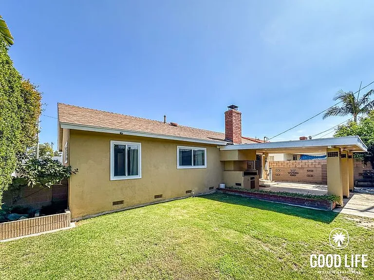 1770 W Chateau Ave — Photo 32