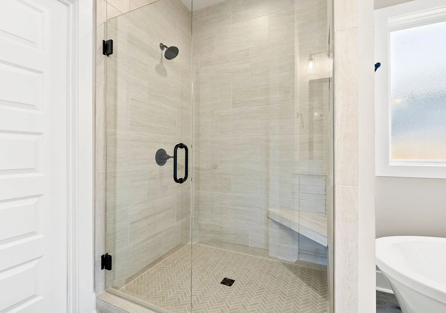 Available now. Brand new construction. 4Br, 3.5 Ba open concept home — Photo 4