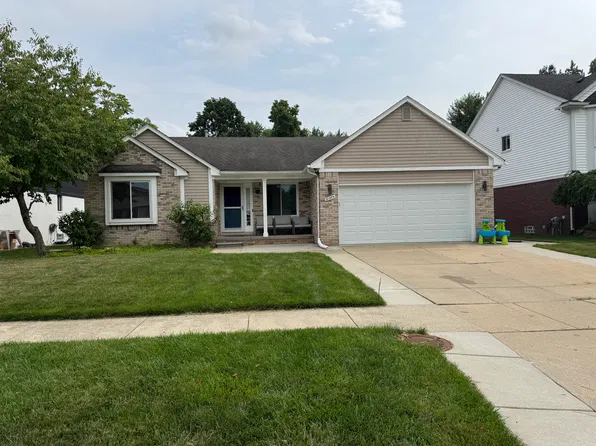 21404 Clear Creek Blvd #4, Clinton Township, MI 48036