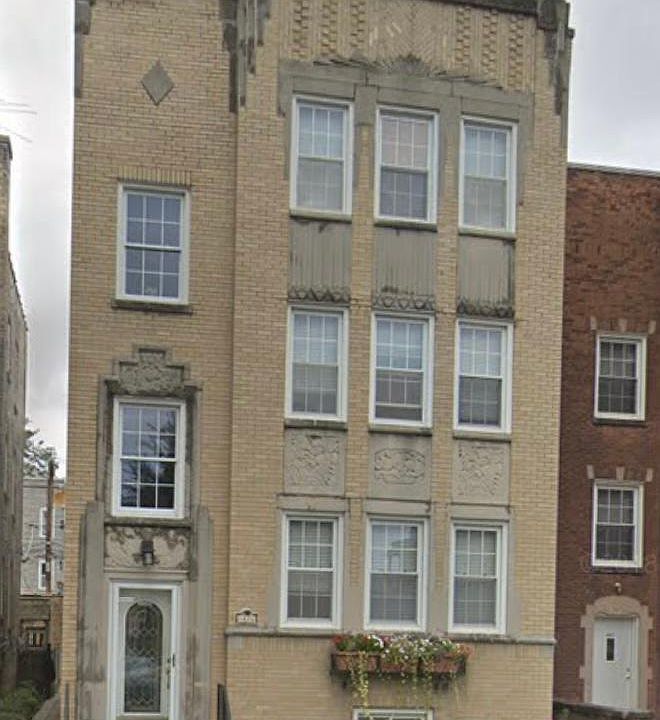 1st image of 4826 Elm St Floor 1