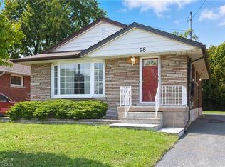 98 E 16th St, Hamilton, ON L9A4J3