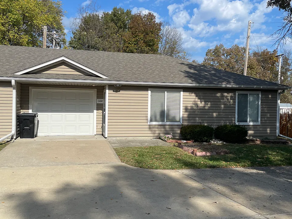 1506 & 1508 1509 Shagbark Ln #C