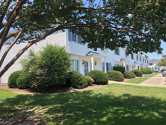 3rd image of 1117 I7 Grovemont Dr
