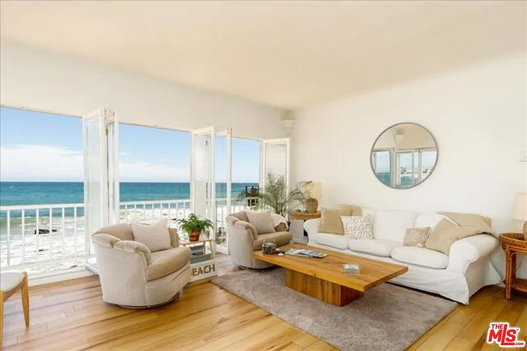 2 bed, 2.0 bath, 1244 sqft, $12,000 — Photo 2