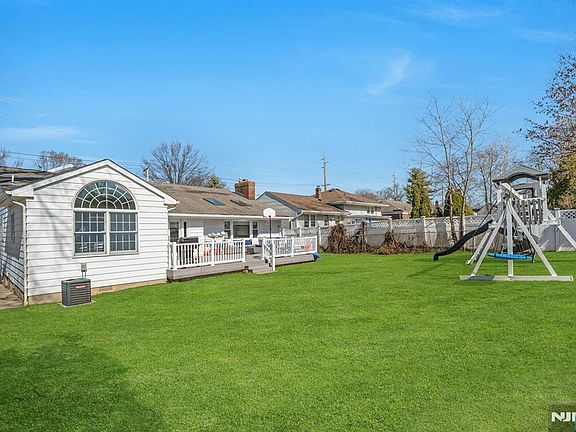 4th image of 460 New Bridge Rd