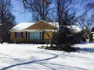 428 Bradley Rd, Bay Village, OH 44140