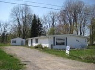 1018 S Chestnut St, Owosso, MI 48867