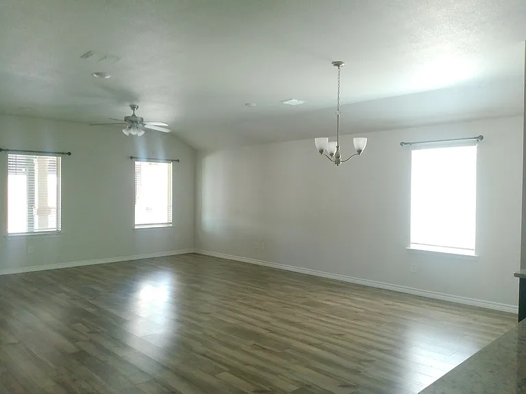 7825 Salais Dr — Photo 4
