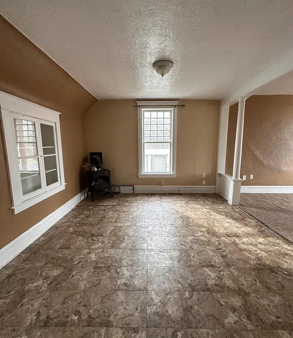 2 bed, 1000 sqft, $1,500 — Photo 1