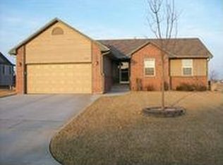 1006 N Aksarben St, Wichita, KS 67235