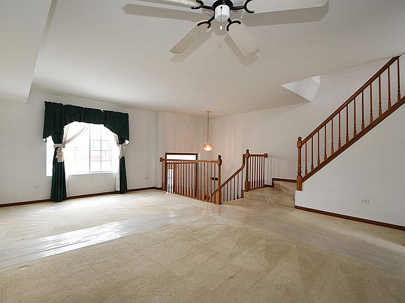 5th image of 2106 Jasmine Dr
