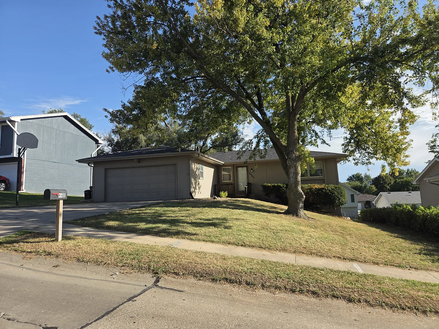 4 bed, 2196 sqft, $2,600 — Photo 1
