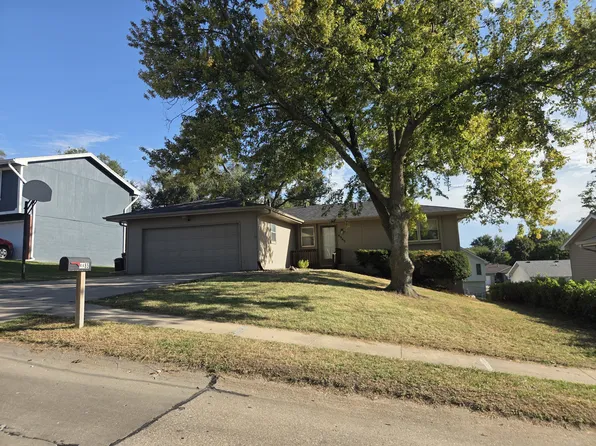 4965 Glasgow Ave, Omaha, NE 68157