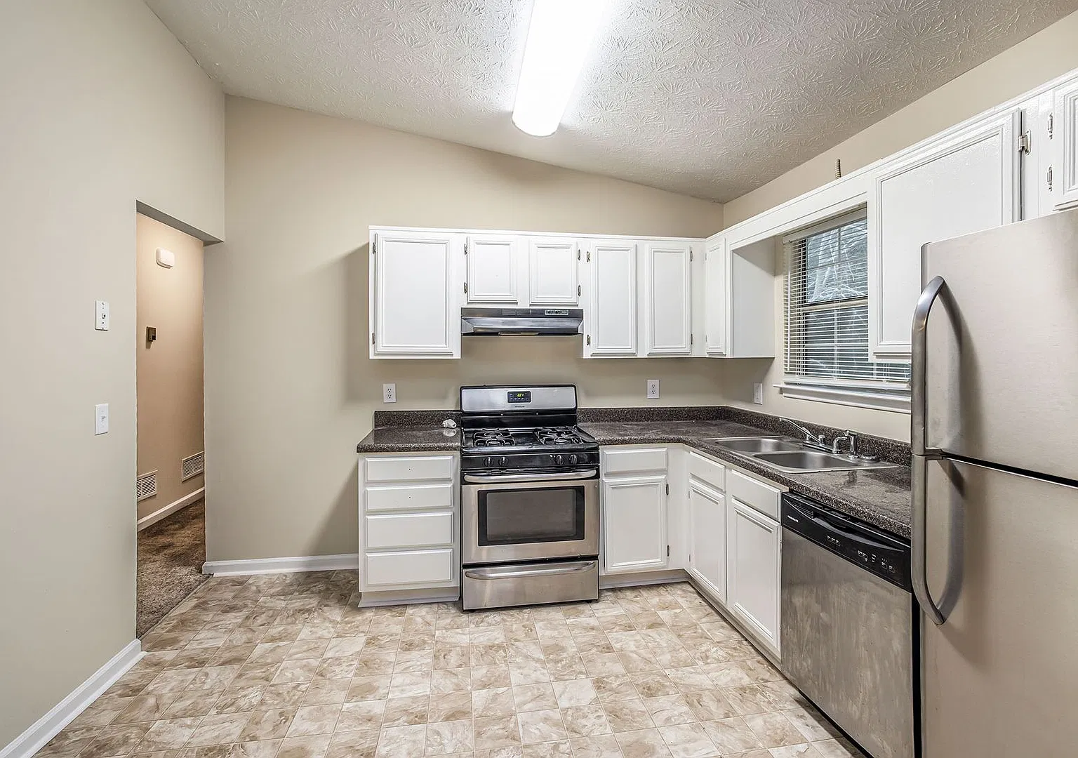 4 Bedroom 2.5 Bath Home — Photo 3