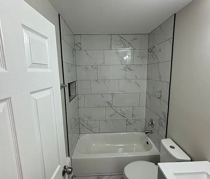5301 Maple Ave — Photo 2