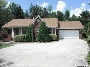 759 Cave Spring Rd, Owens Cross Roads, AL 35763