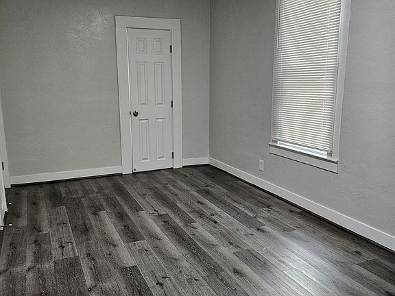 5th image of 301 E Myrtle St #1