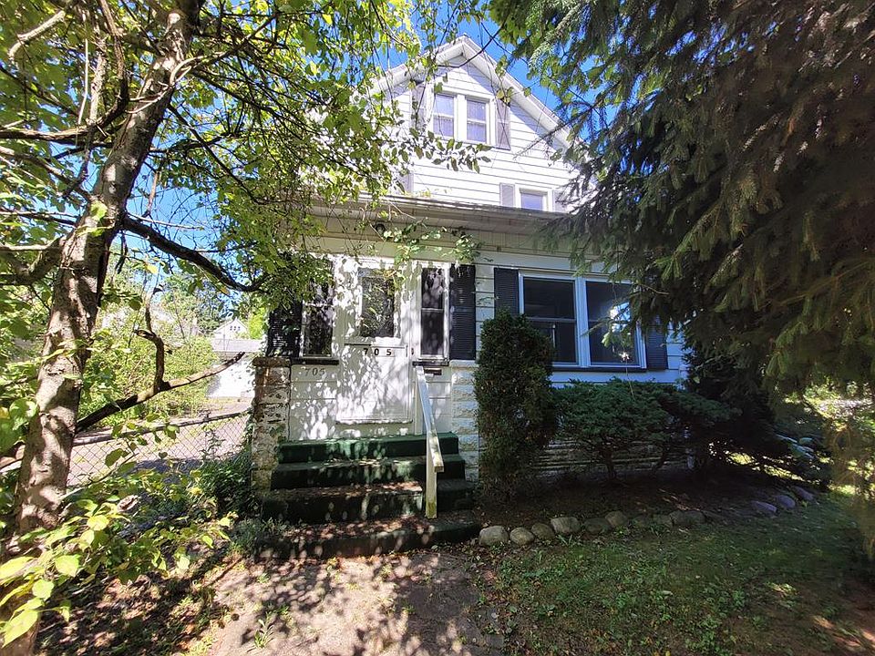 1st image of 705 N Cottage St