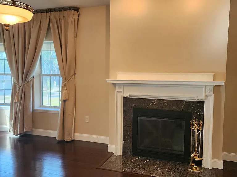212 Saint Johns Ave #212 — Photo 9
