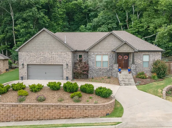 719 W Thornstone Ave, West Fork, AR 72774