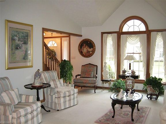 5th image of 7710 Huntington Dr