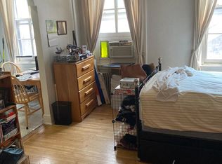 2045 Walnut St APT 3A, Philadelphia, PA 19103