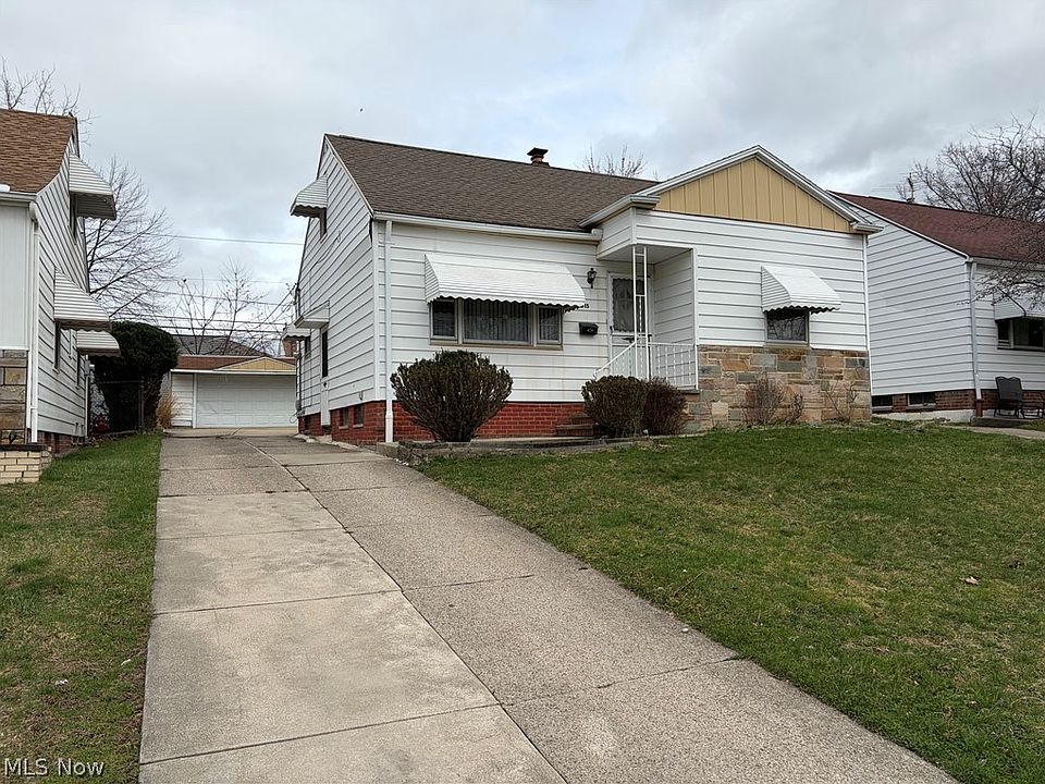 2nd image of 18915 Longview Ave
