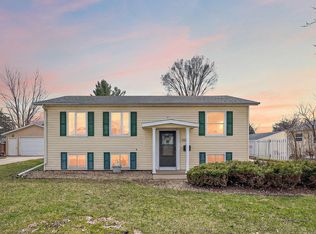 1866 38th St NW, Rochester, MN 55901