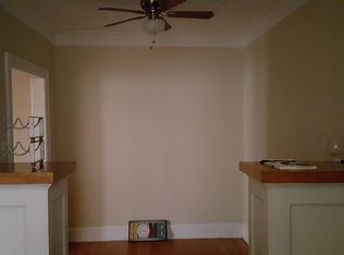 7853 S Coles Ave APT 2N, Chicago, IL 60649