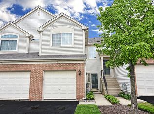 277 Nicole Dr UNIT D, South Elgin, IL 60177