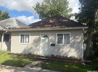 863 Elgin Ave, Moose Jaw, SK S6H4G6