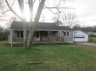 6825 Mundal Rd, Knoxville, TN 37918
