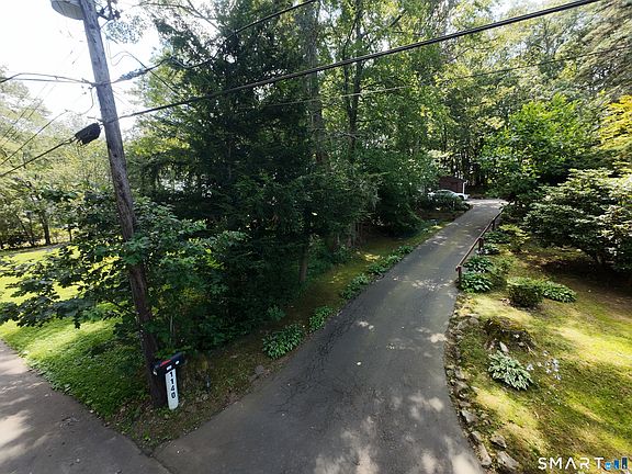 2nd image of 1140 Paradise Avenue