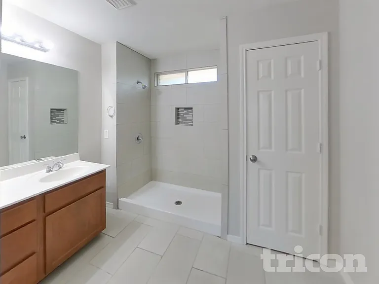 10411 Trotters Bay — Photo 10