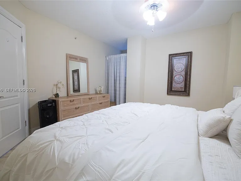 9 NE 20th Ave #201 — Photo 26